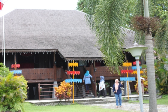 rumah adat belitung